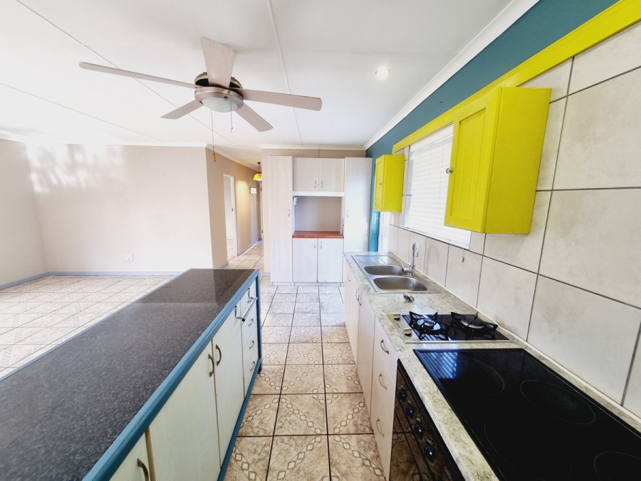 3 Bedroom Property for Sale in Stilbaai Wes Western Cape